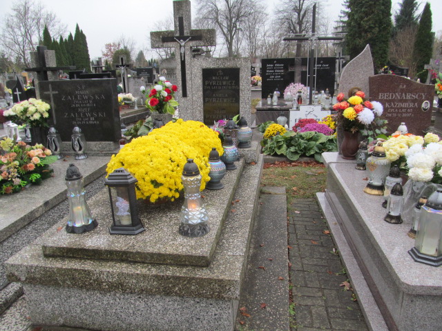 Grób Wacław Pyrzewicz